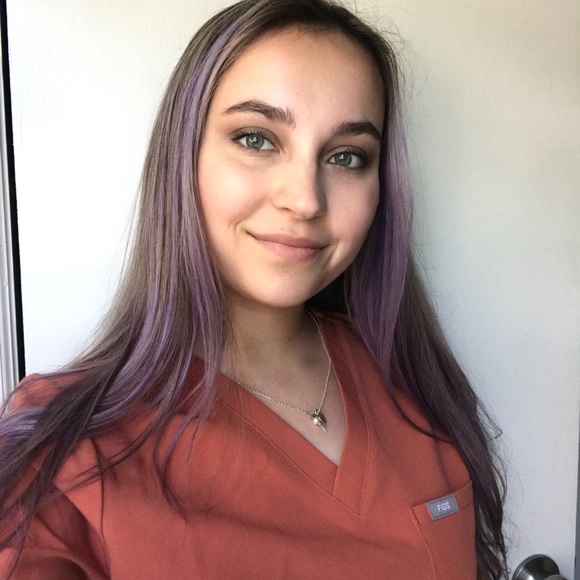 Peach Figs Scrub Top - Picture 8 of 10